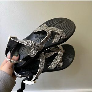 Chaco Strappy Sandals Size 8